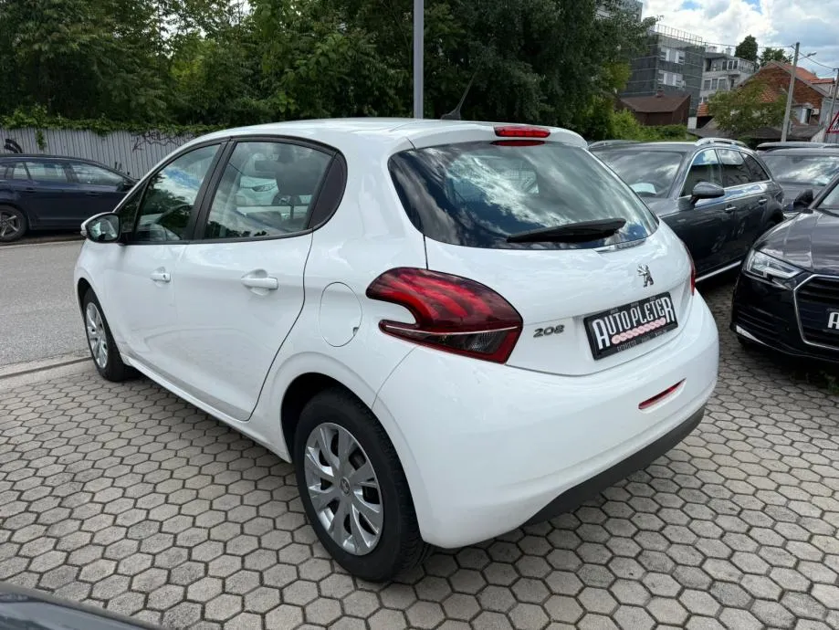 peugeot 208 1,5 bluehdi, navi, klima, tempomat, 4x garancija!!! - slika 4