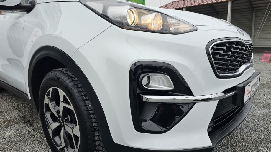 kia sportage 1,6 crdi,navigacija,kamera,alu,tempomat,climatronic,.. - slika 8