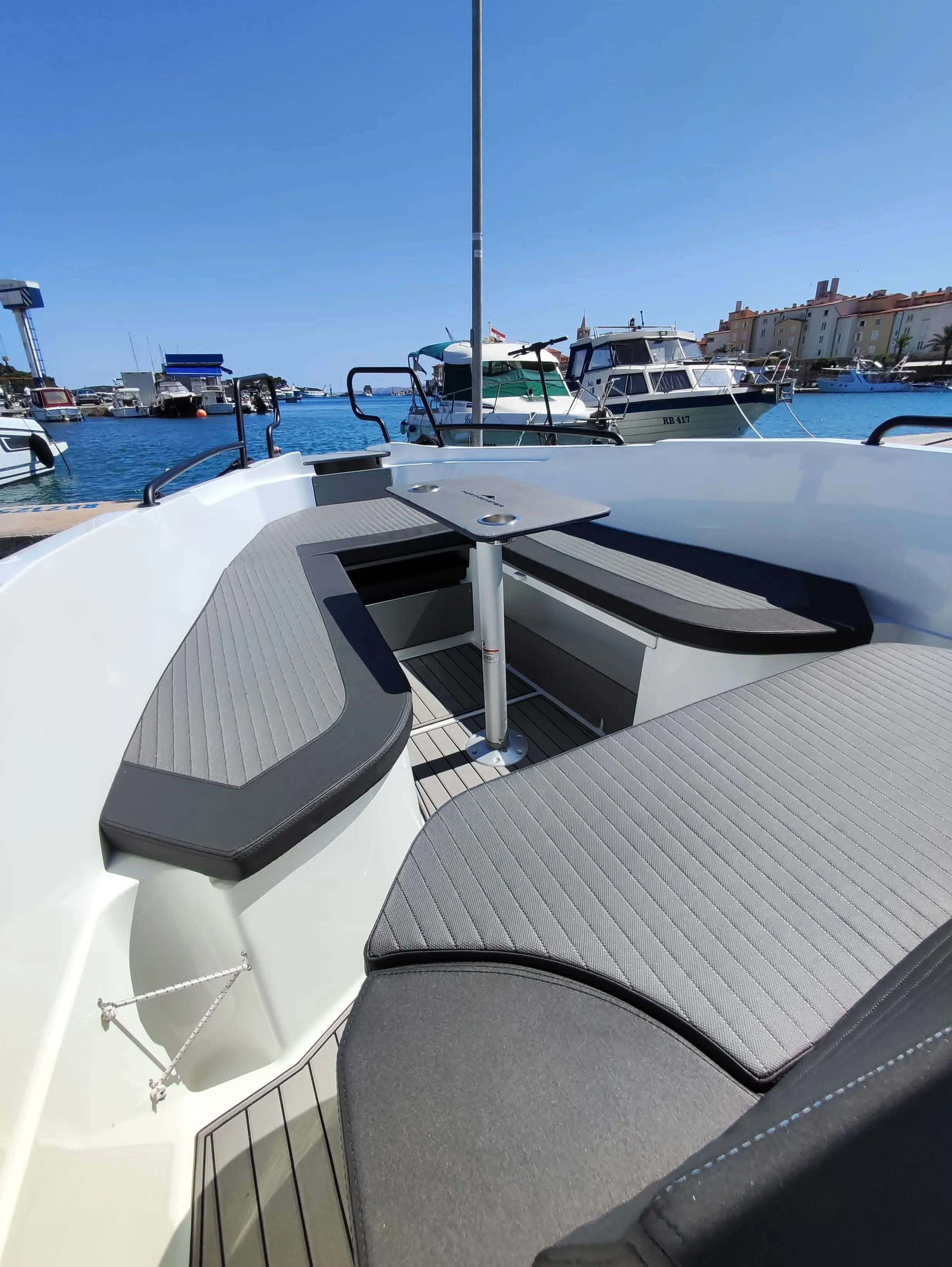 najam broda - northmaster 685 open - 175hp (2024) - slika 3