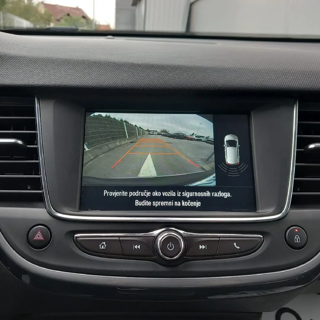 opel crossland blitz 1,5 dth *vozilo u tvorničkom jamstvu* - slika 9