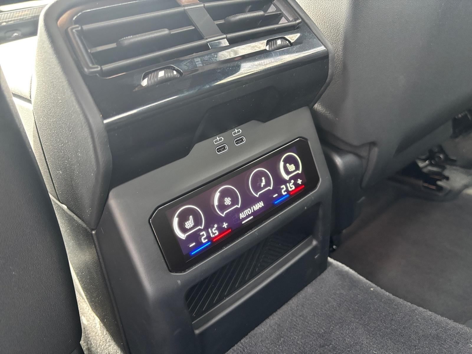 bmw serija 5 520d xdrive m sport - slika 12