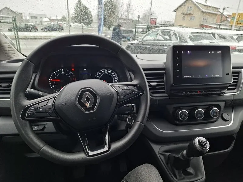 renault trafic 2.0 dci*150ks*5+1*klima*navigacija*5+1*, 2022 god. - slika 19