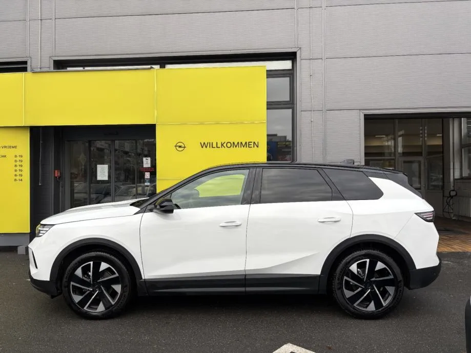 opel grandland gs f 1,2 xht mhev at - slika 6