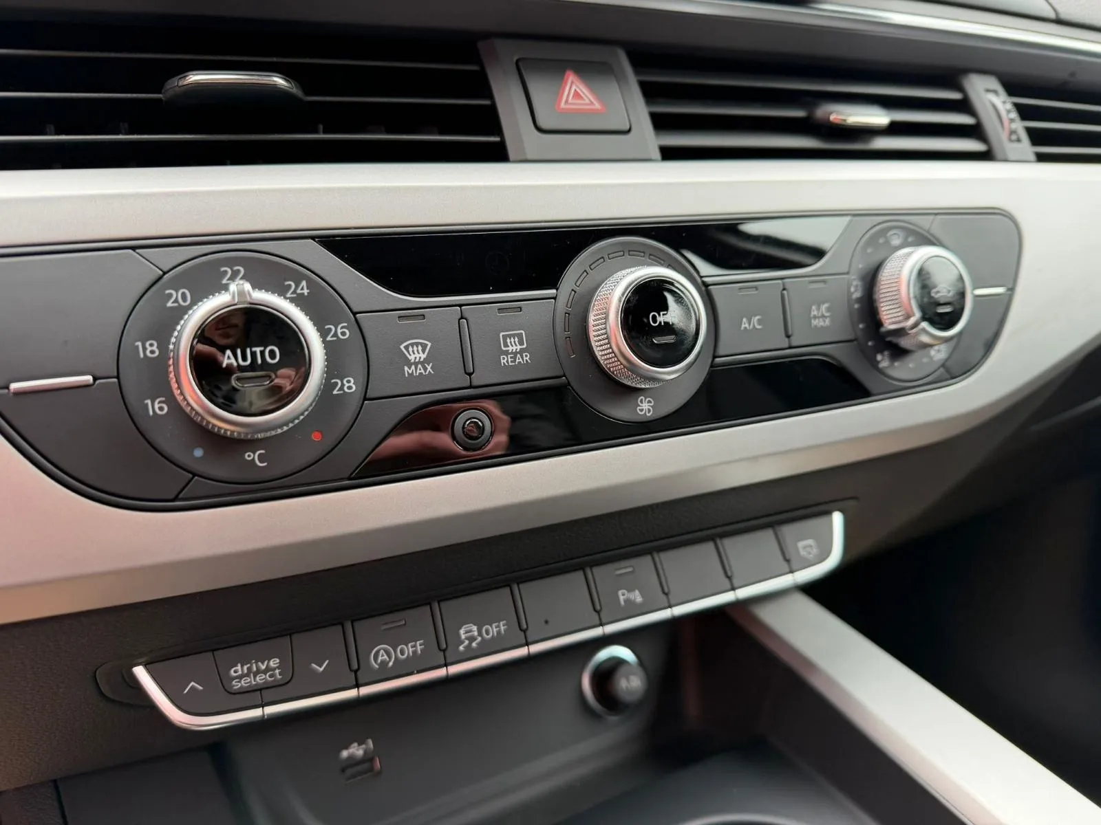 audi a4 avant 2.0 tdi automatik •2024•virtual•quattro•leasingbezučešća - slika 16