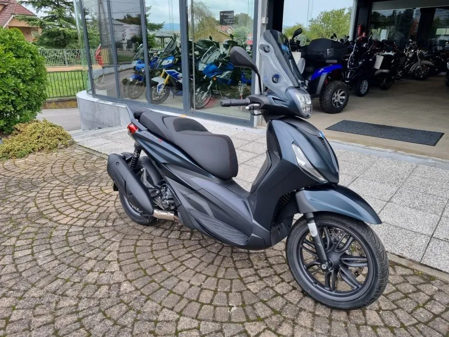 piaggio beverly 300 s hpe abs tcs, a2 kategorija, s garancijom, 2022 - slika 4