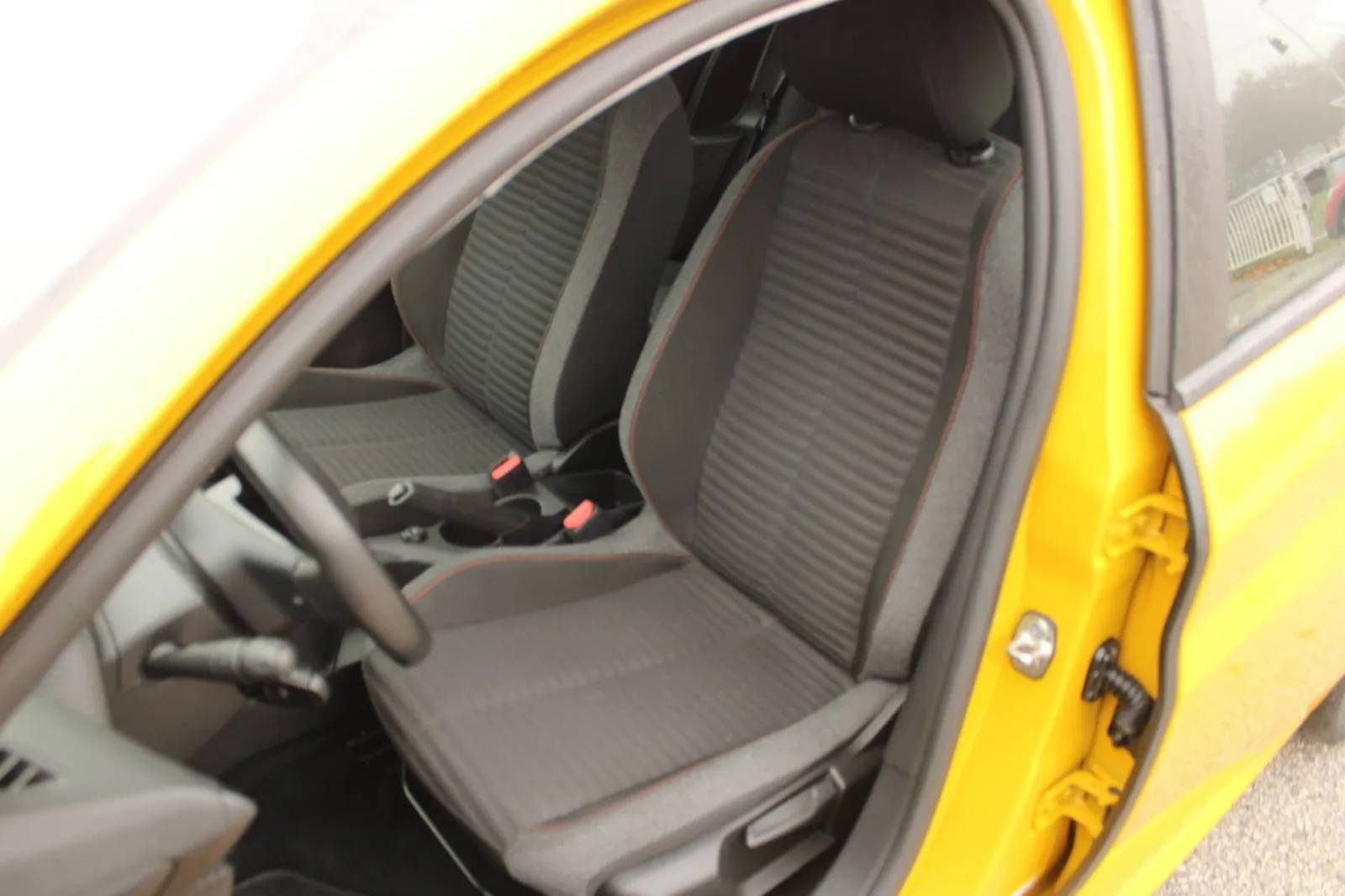 peugeot 208 1.2 puretech *led, navigacija* - slika 16
