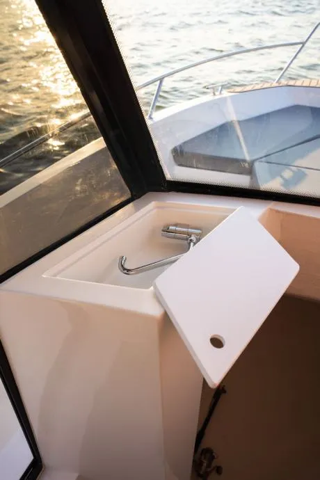 marion 722 pilothouse - slika 22