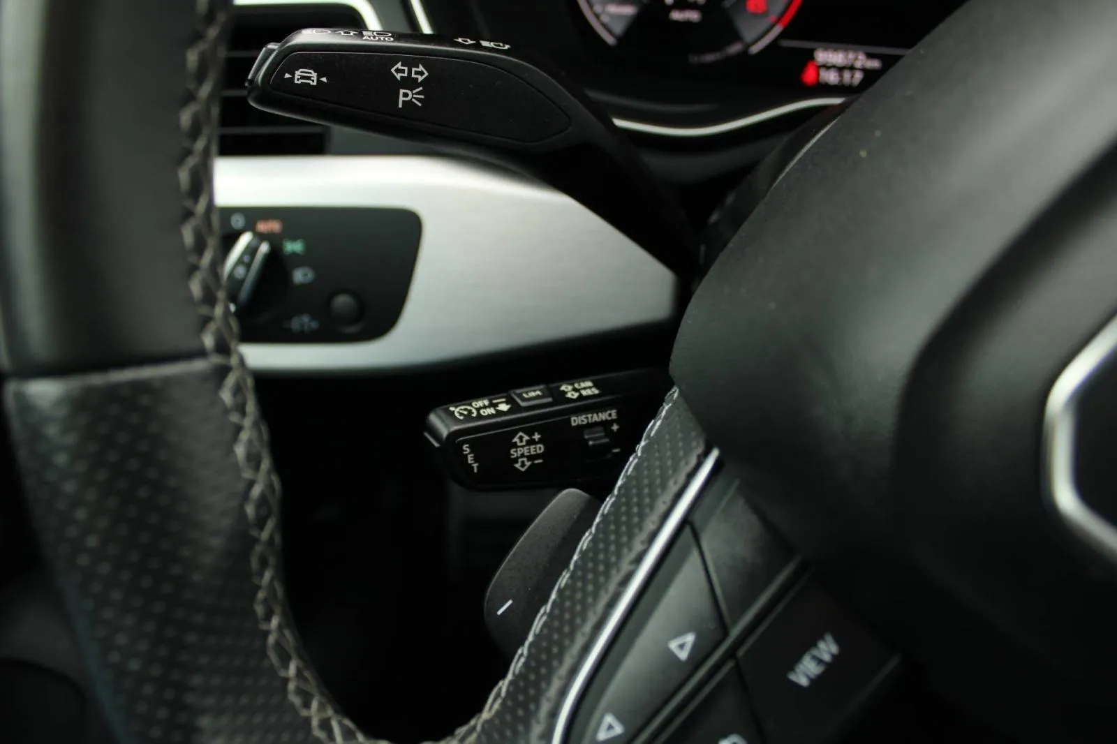 audi a4 avant 40 tdi quattro s-tronic s-line 204ks - slika 14