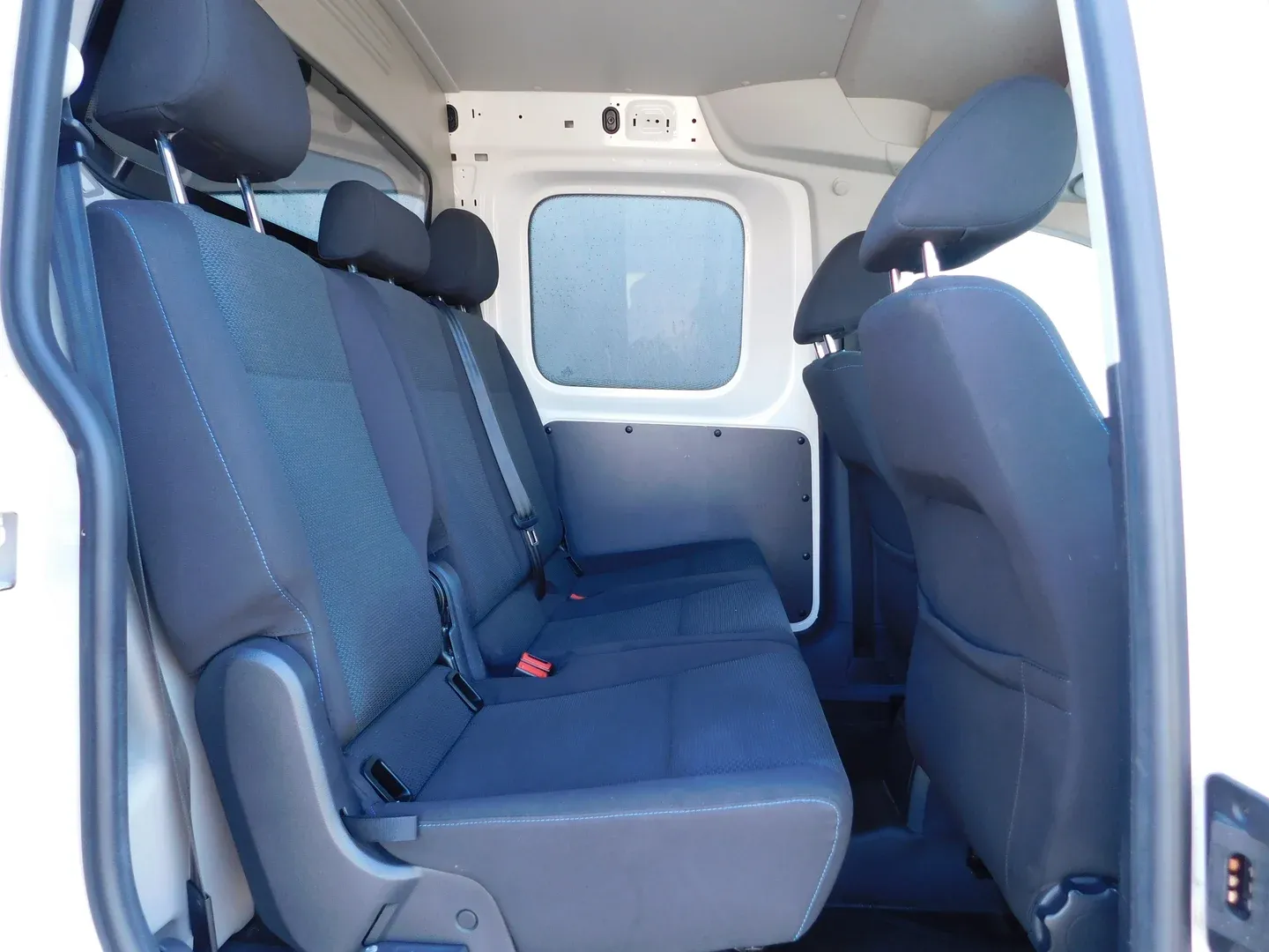 11910 vw caddy kombi maxi van 2.0 tdi - slika 11