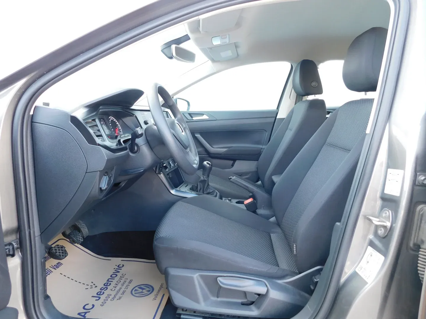 08289 volkswagen polo tdi trendline - slika 7