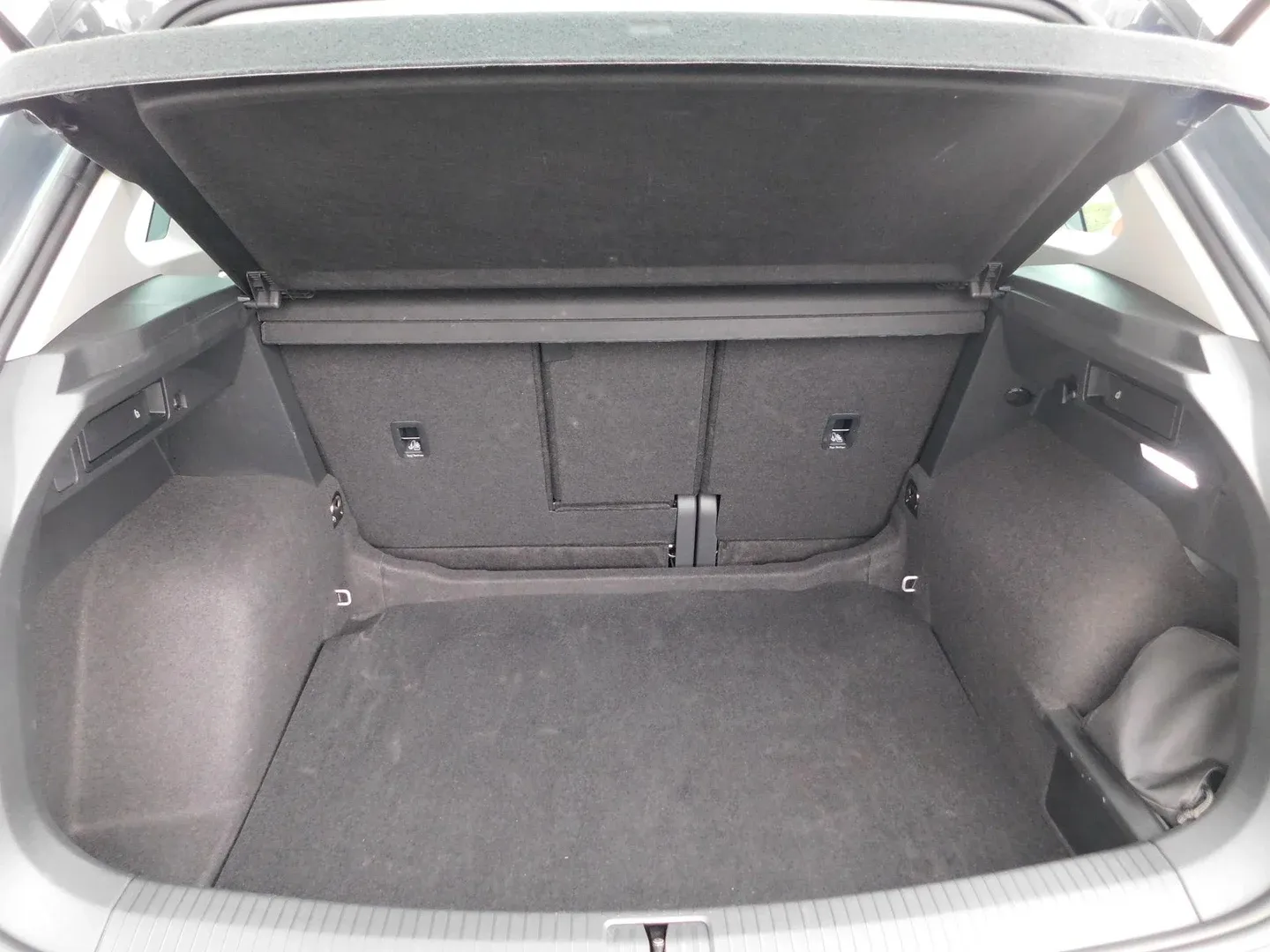 10189 volkswagen tiguan 2.0 tdi life - slika 14