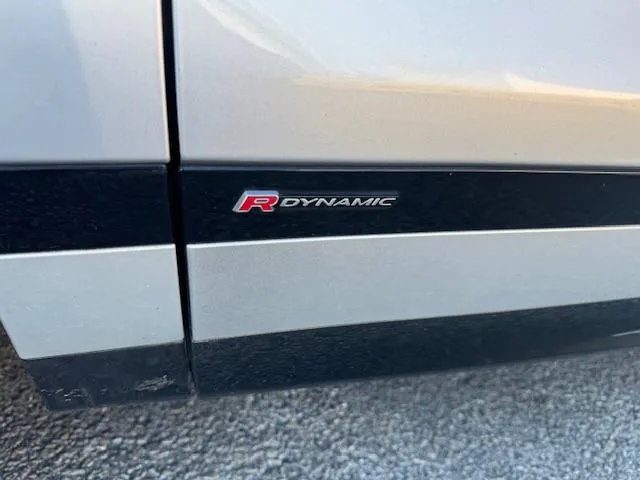 ima sve! range rover evoque r dynamic 180ks 4x4 premium - slika 11
