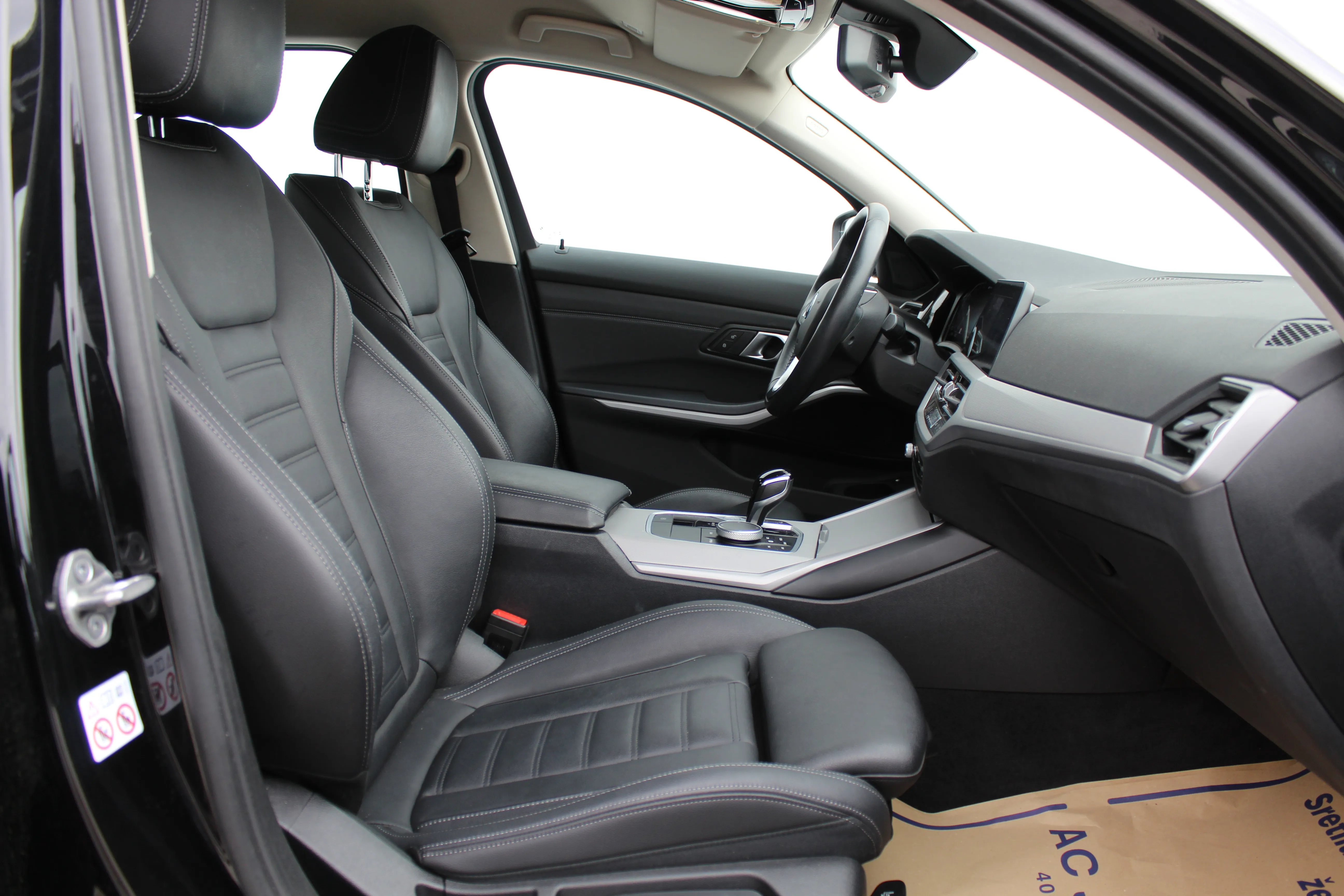 13142 bmw 320e aut. - slika 9