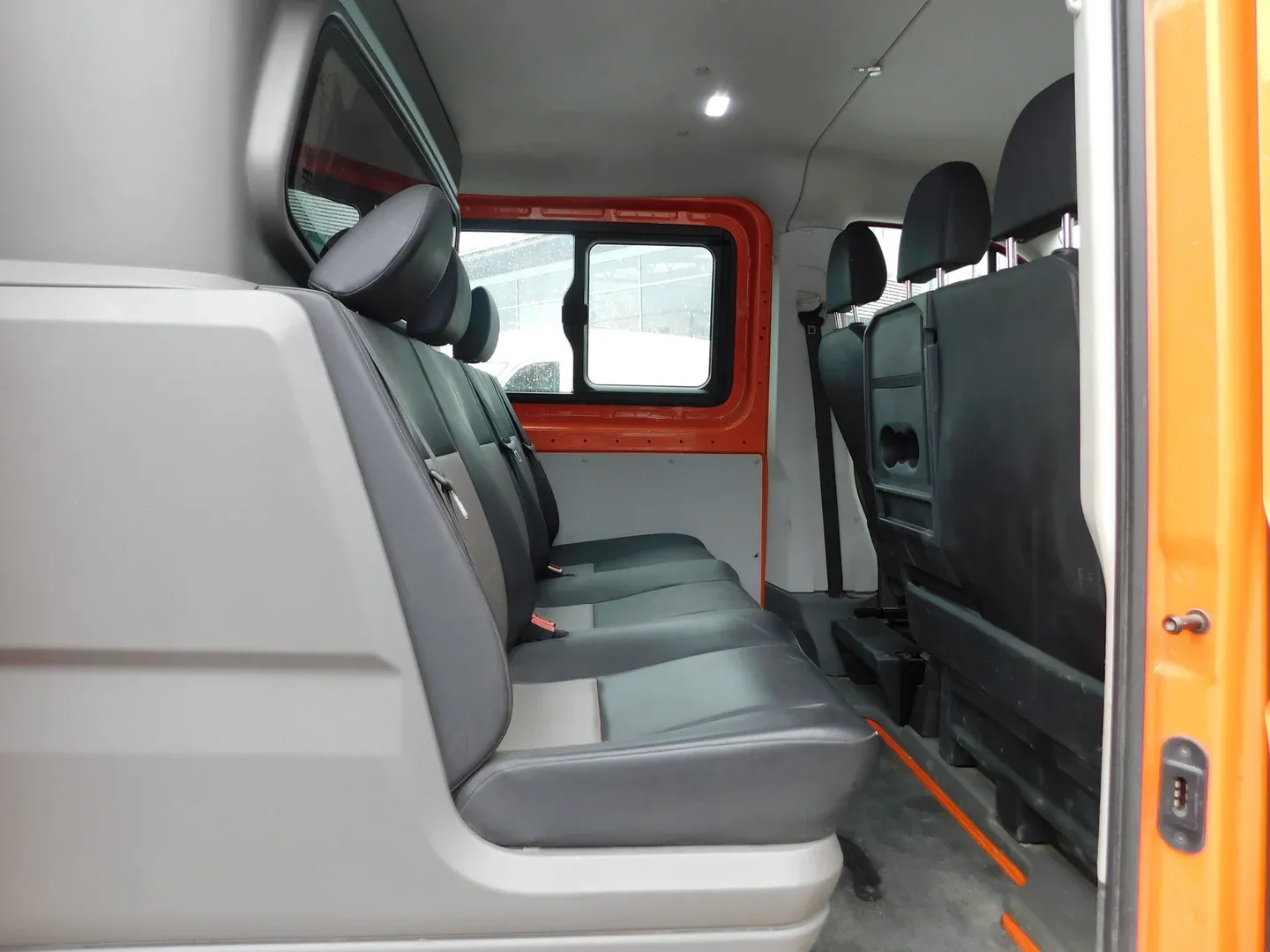 12567 vw crafter 35 - slika 8