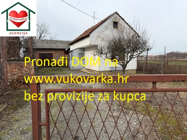 Vukovar, Sajmište 194 kuća 40m2 i 3 p.z. na ok. 1079 m2