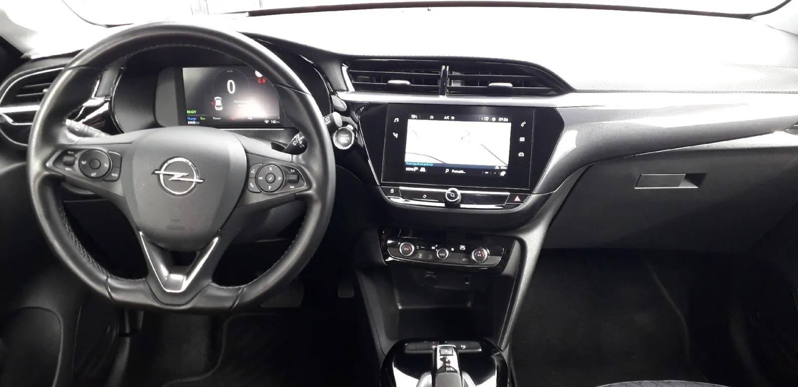 opel corsa - električno vozilo - slika 18
