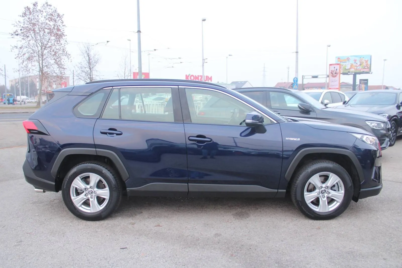 toyota rav4 2.5 hybrid awd automatik *navigacija, kamera* - slika 6