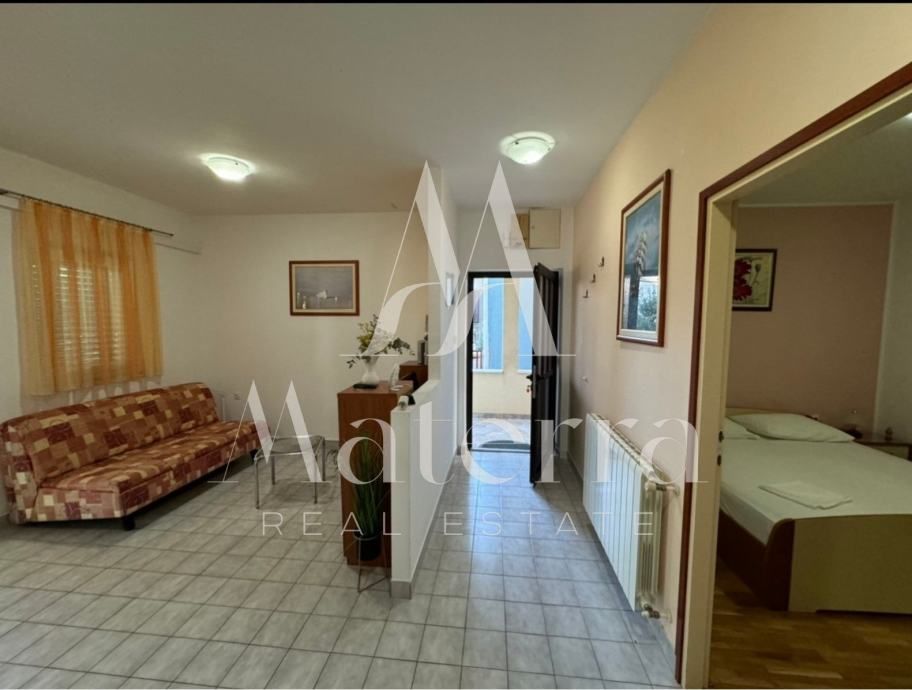 murter, 1-soban stan, terasa + vrt 40m2, parking - slika 6