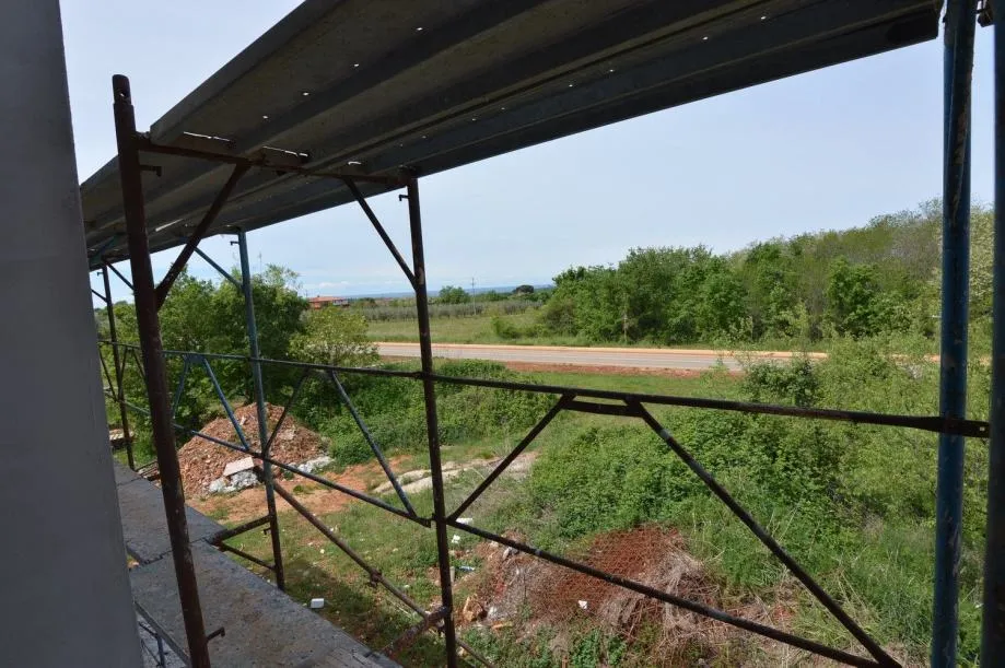 poreč okolica- dvoetažni stan u prizemljui u izgradnji na prodaju - slika 3