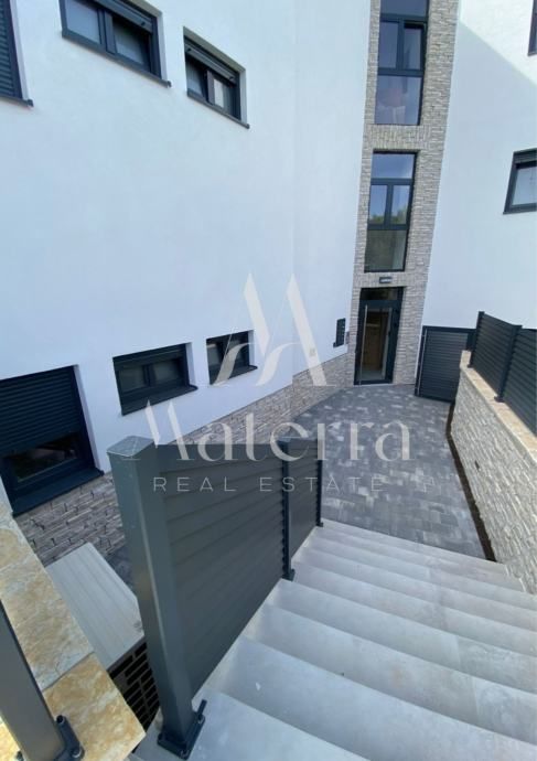 murter, 3-soban stan - 93,93m2, terasa sa pogledom na more, 150m plaža - slika 7