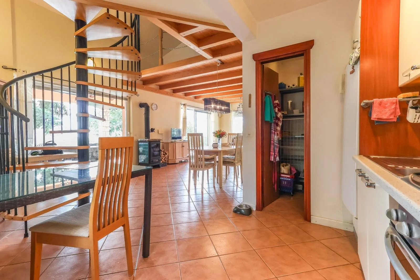 poreč-prizemnica sa bazenom i studio apartmanom na prodaji (prodaja) - slika 11