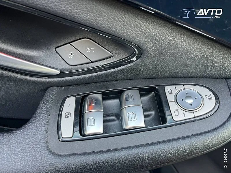 mercedes-benz c-klase c 180 d-1 vlasnik-98000 km-alu-navi-kam-odličan - slika 17