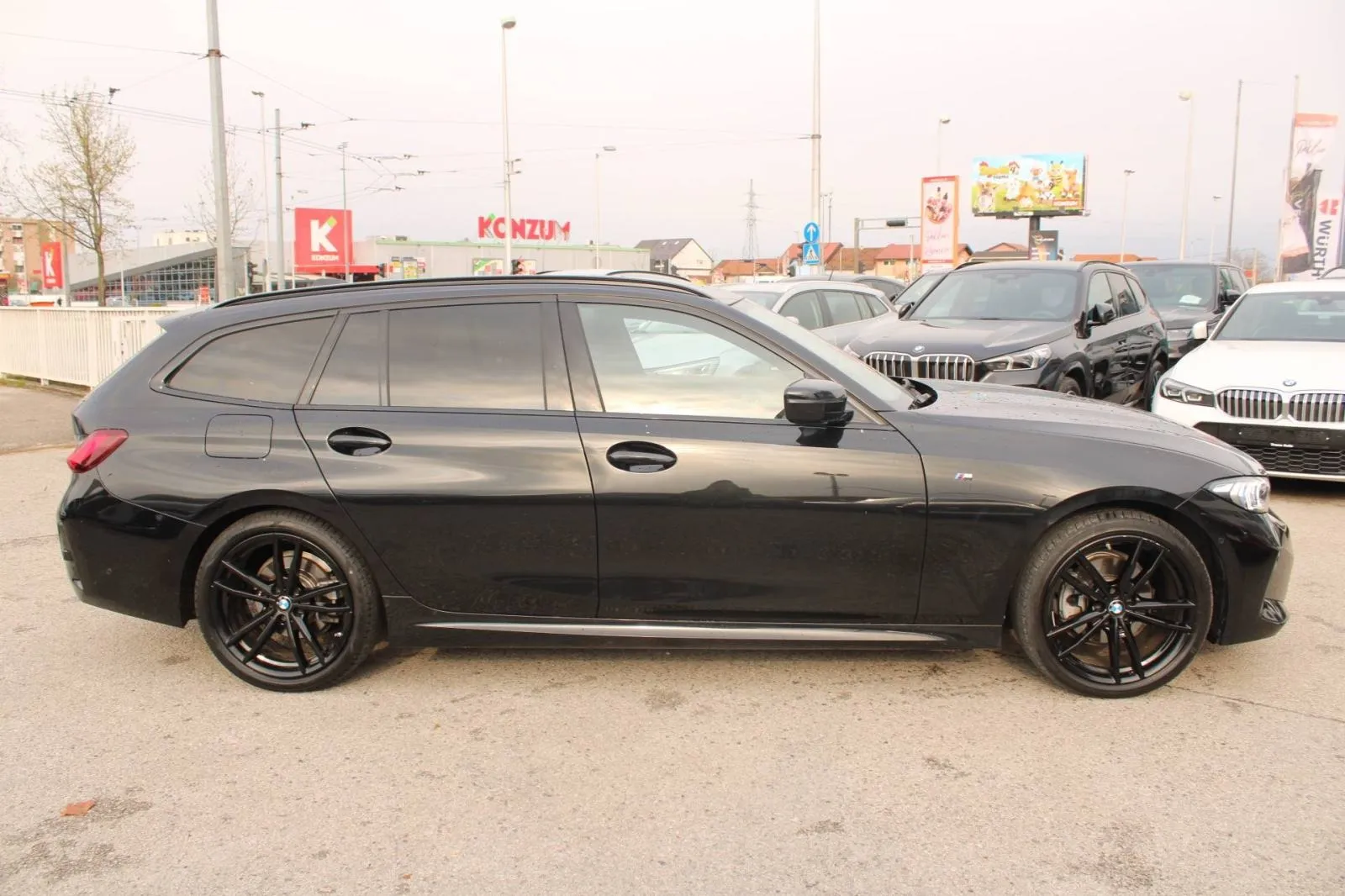 bmw serija 3 touring 320d xdrive m paket *head up, led, kamera* - slika 4