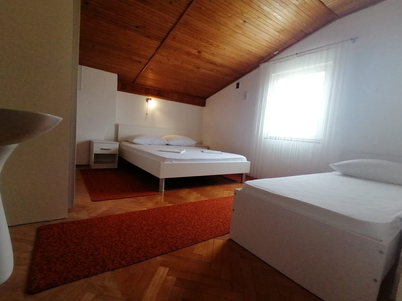 "akcija"app 7+2 osoba od 90 eura, velika terasa i pogled na more - slika 18