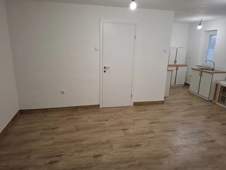 stan: postira, 99.00 m2, prizemlje sa vrtom i parkirnim mjestom - slika 13