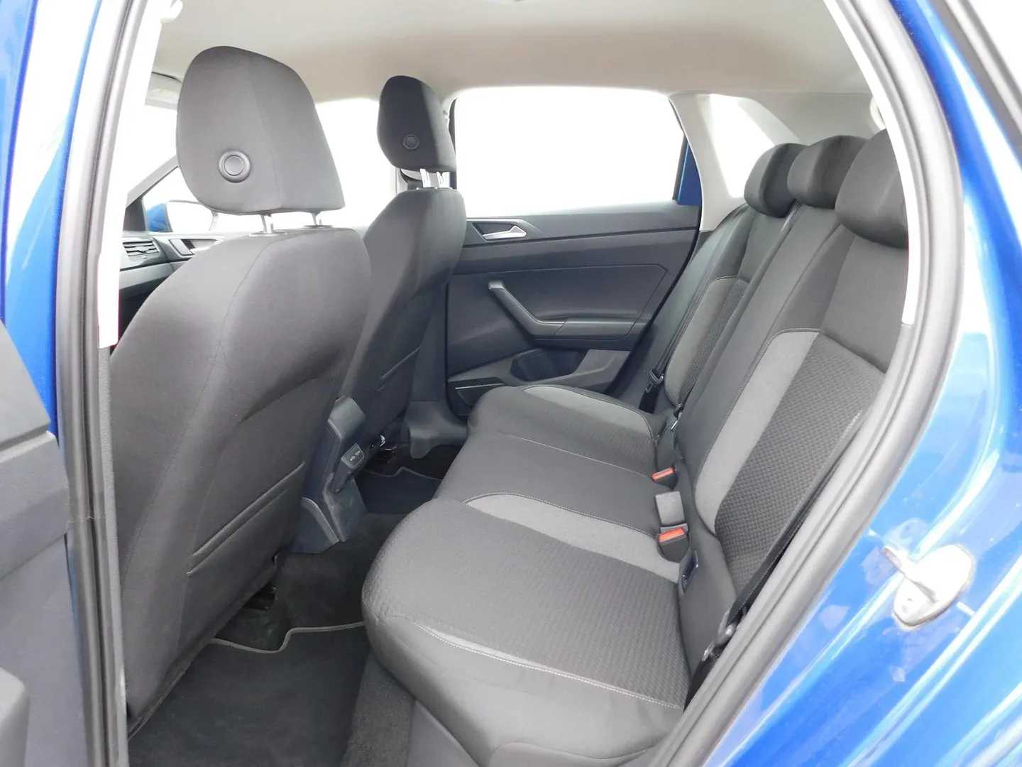 10941 volkswagen polo 1.0 tsi life - slika 10
