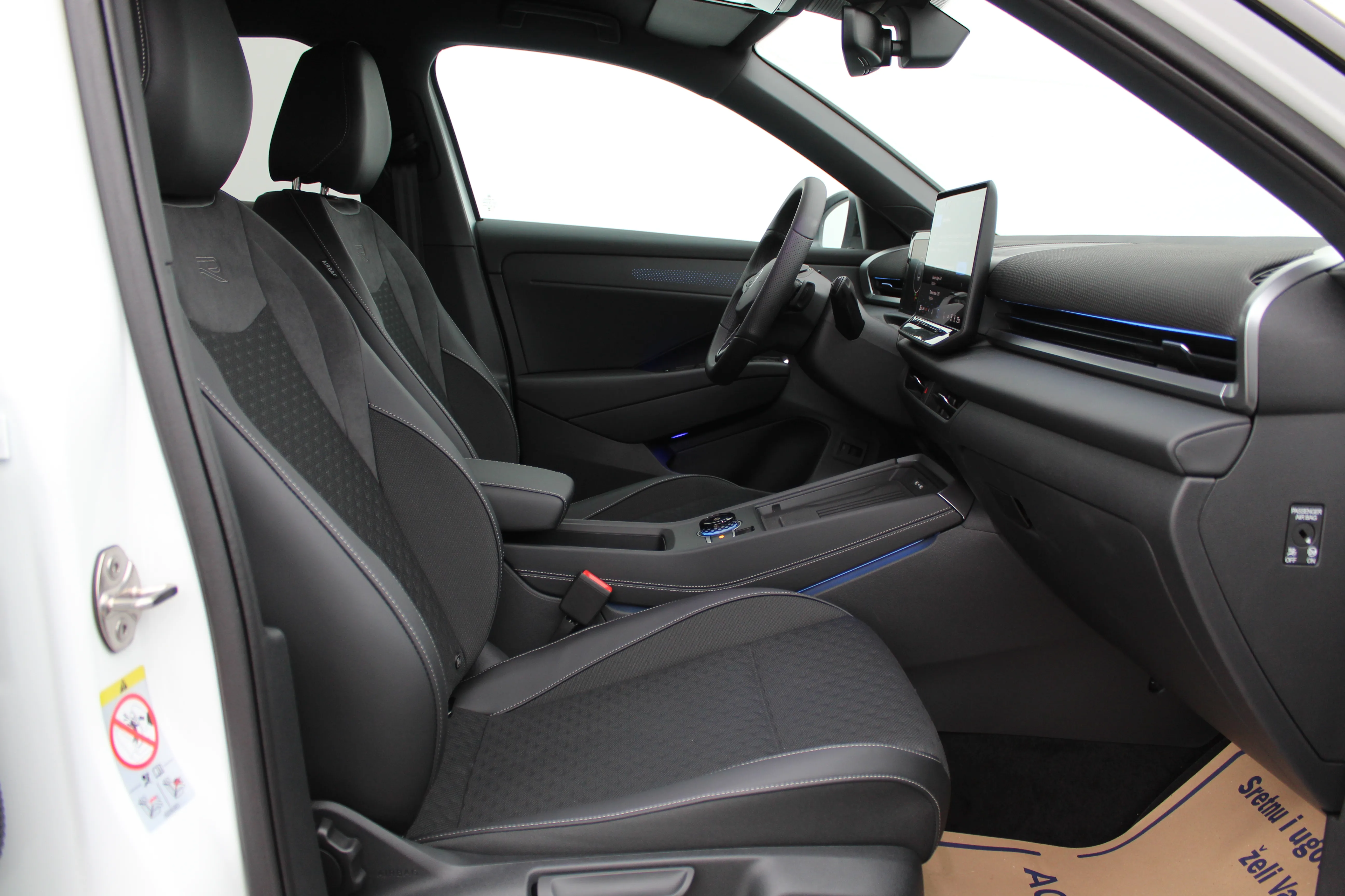 13061 t-roc nf 1.5 etsi dsg r-line - slika 12
