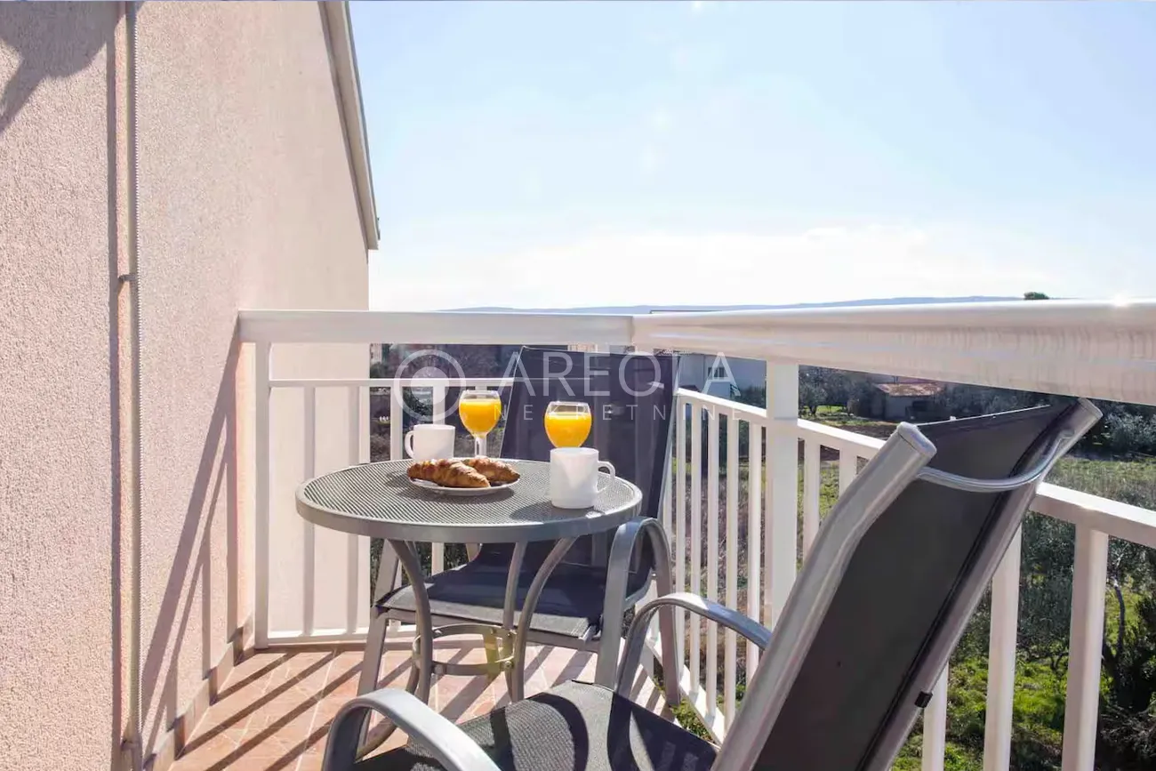 kaštel novi - dvosoban stan, 60 m2 (slobodno do ljetne sezone) - slika 6