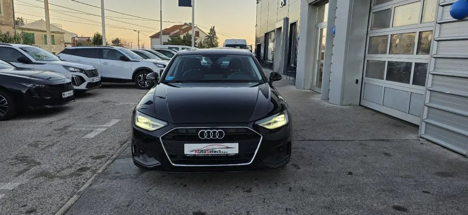 audi a4 30 tdi - 2022 - redizajn - navi - led - reg 1 god !!! - slika 3