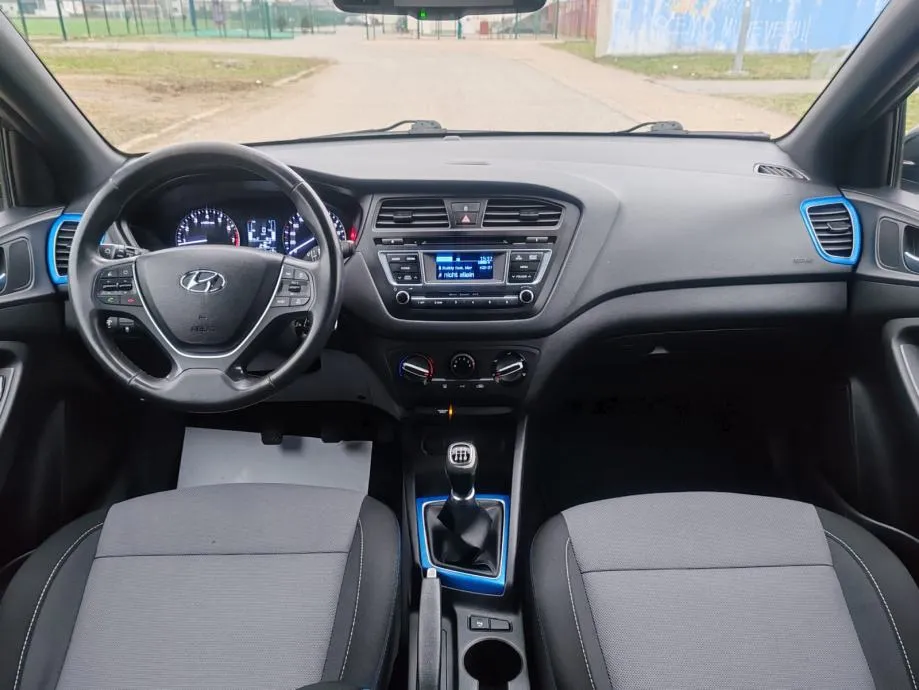 hyundai i20 1,25, 2017g. 137000 km, kartice 24/36 rata - slika 13