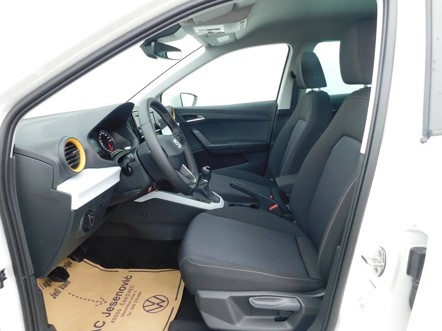 09459 seat arona 1.0 tsi style - slika 8
