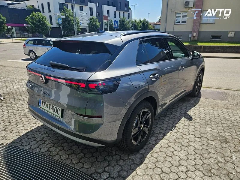 volkswagen t-roc 1.5 etsi style dsg - slika 3