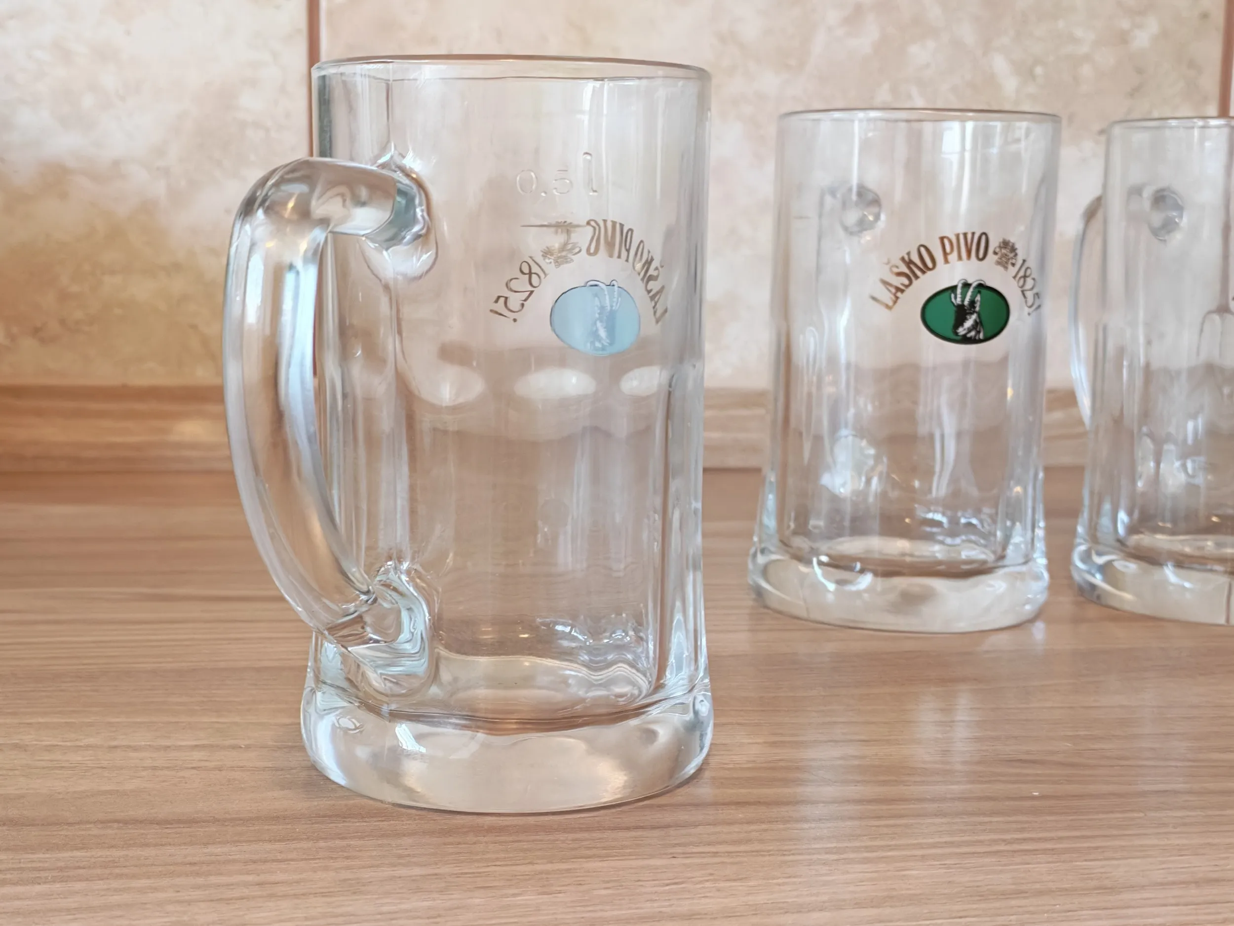 krigle za pivo 4 kom laško - slika 6