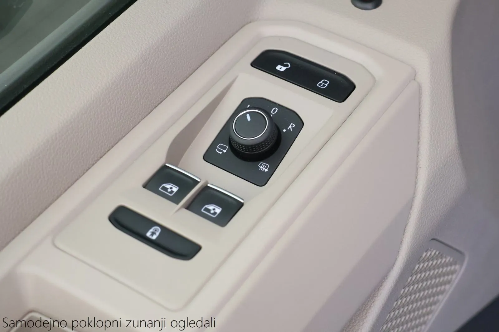 vw multivan t7 l2 2.0tdi dsg edition cockpit kamera radartempomat - slika 10