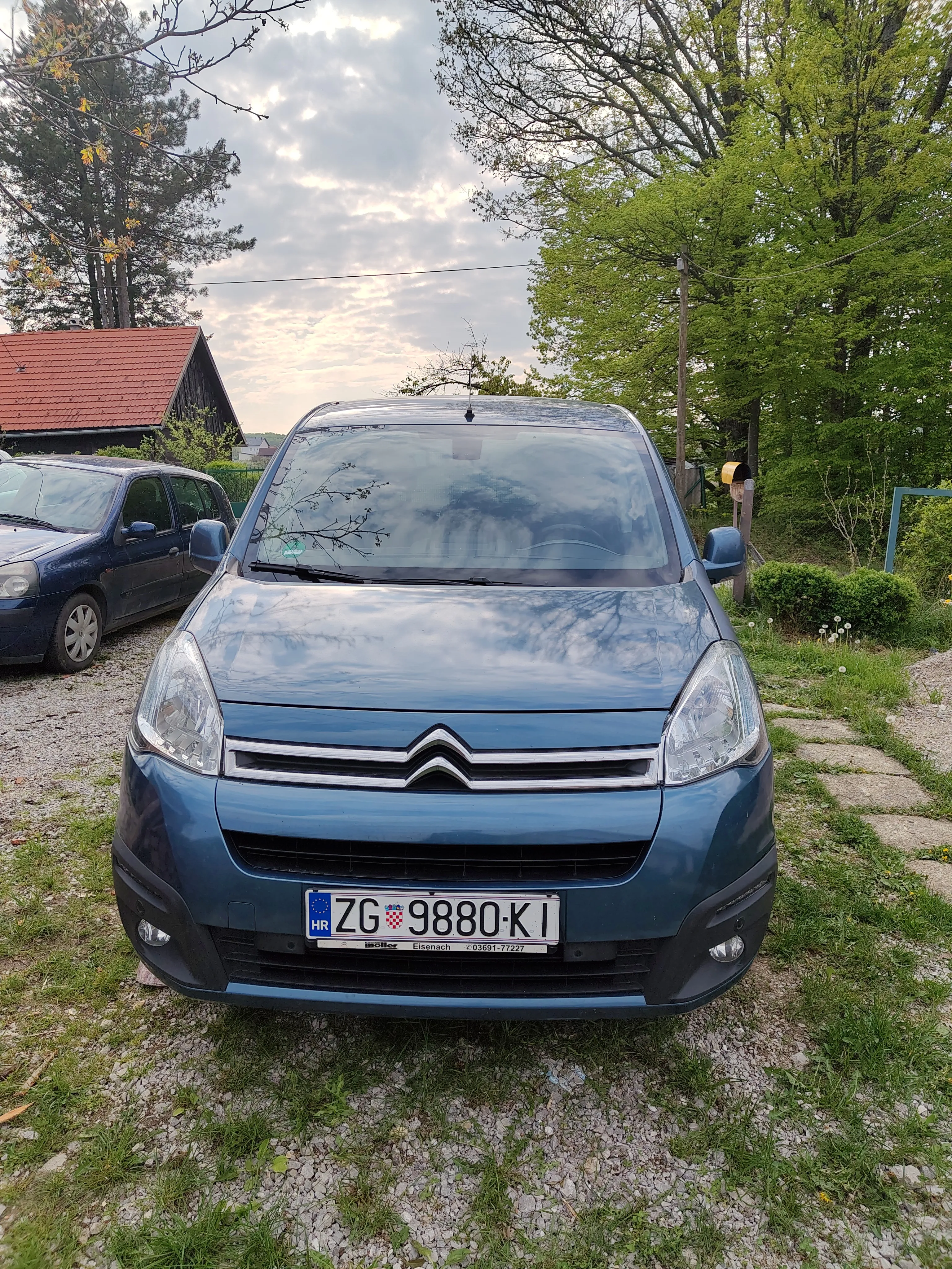 citroen berlingo multispace 2017 1.2 benzin 81kw - slika 2