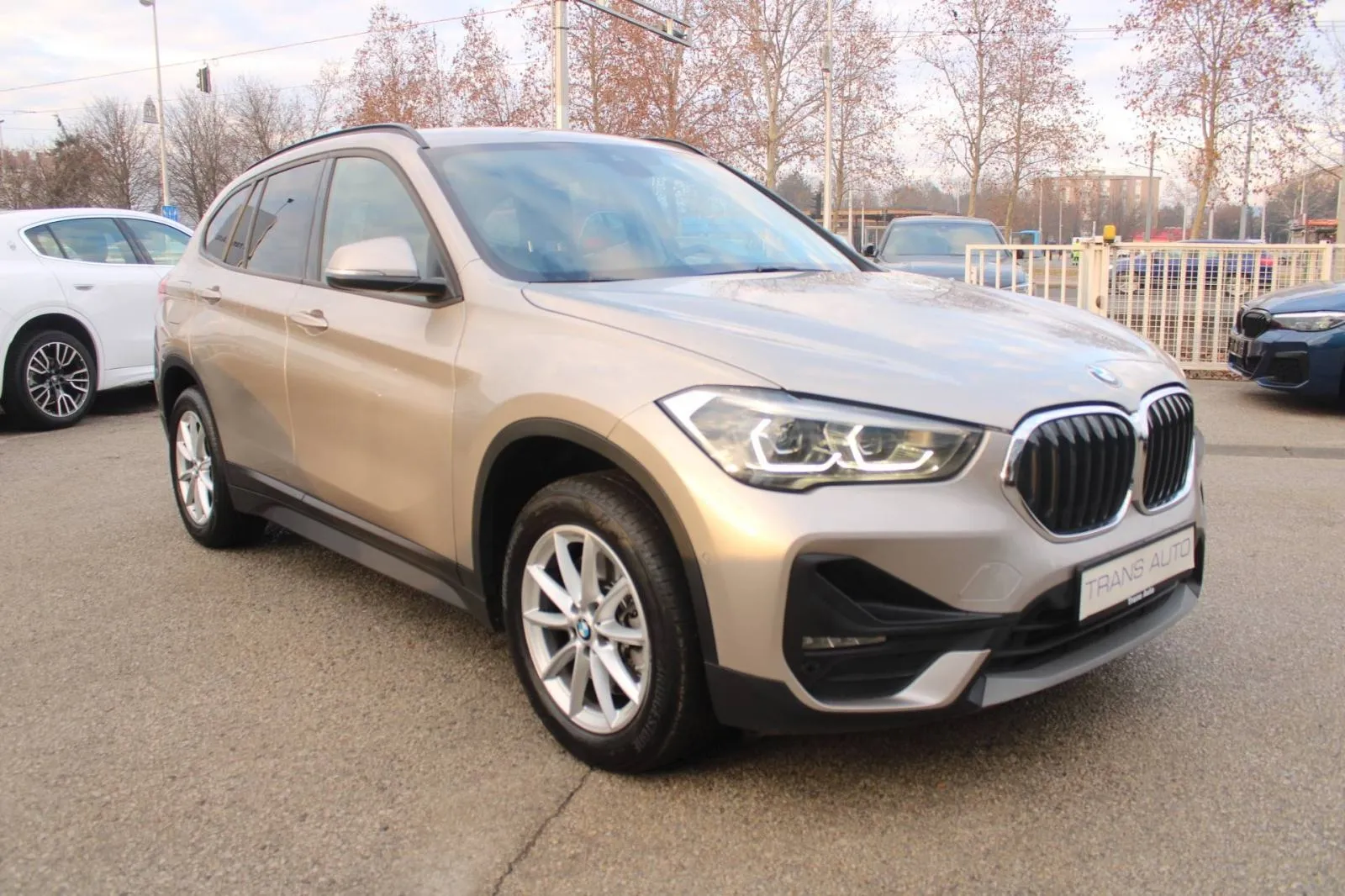 bmw x1 20d xdrive automatik *led, navigacija* - slika 3