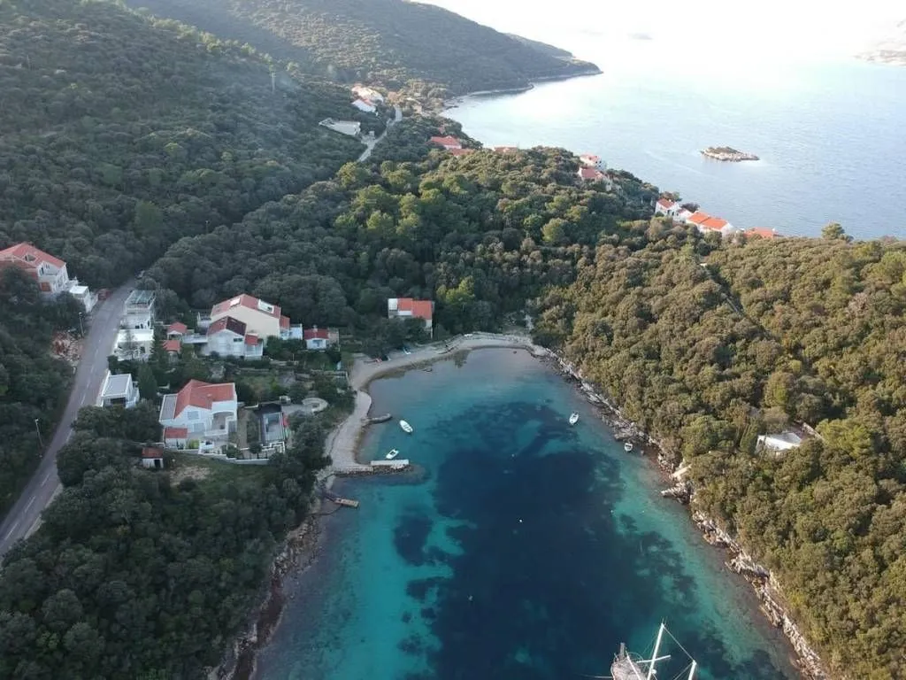 stan na prodaju - korčula - slika 8