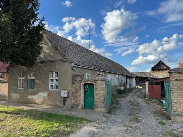 62. Borovo, Partizanska 22, kuća 228 m2+5 zgrada 511 m2 ok.1919m2