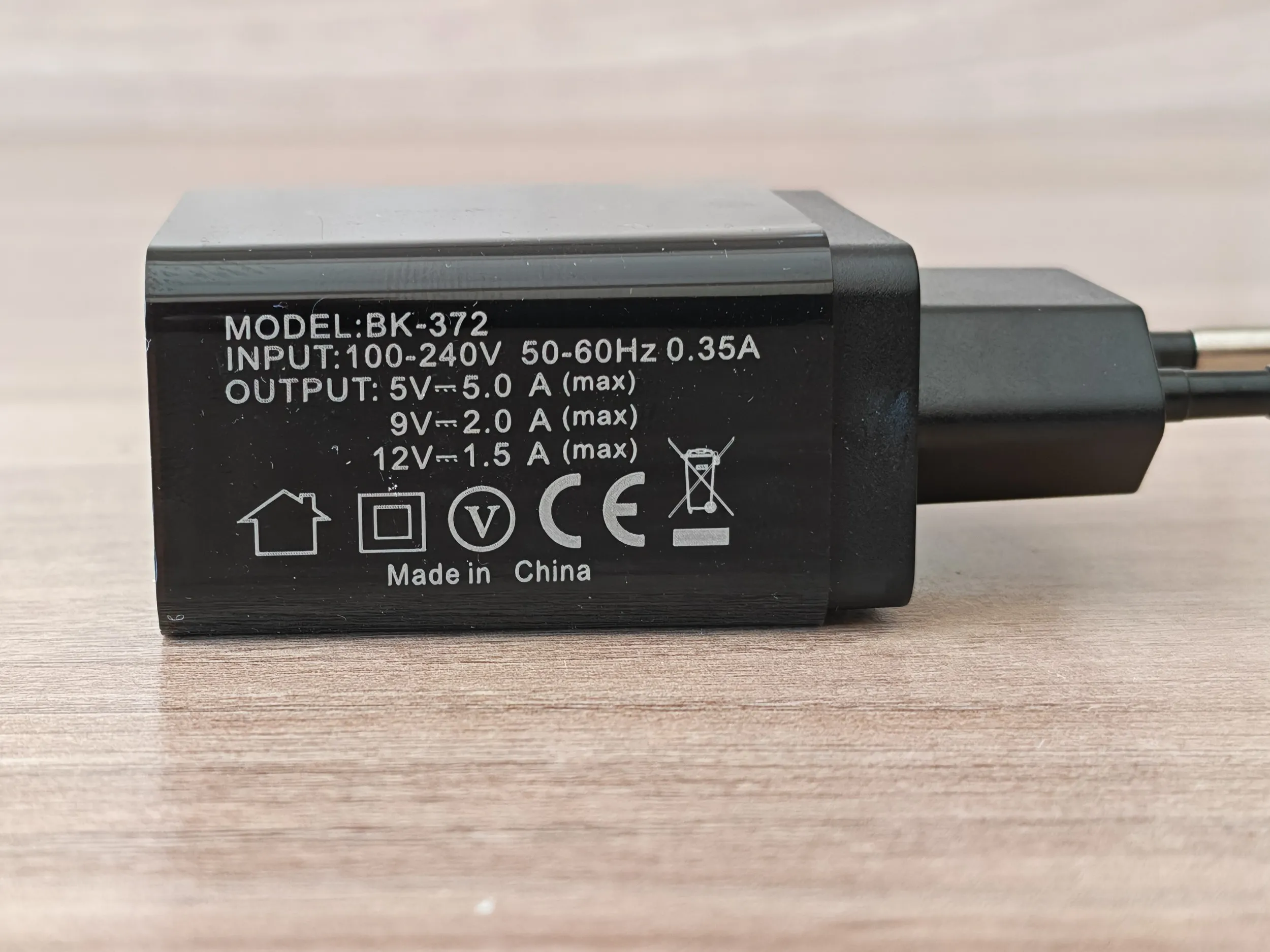 punjač za mobitel quick charge 3.0 - slika 6