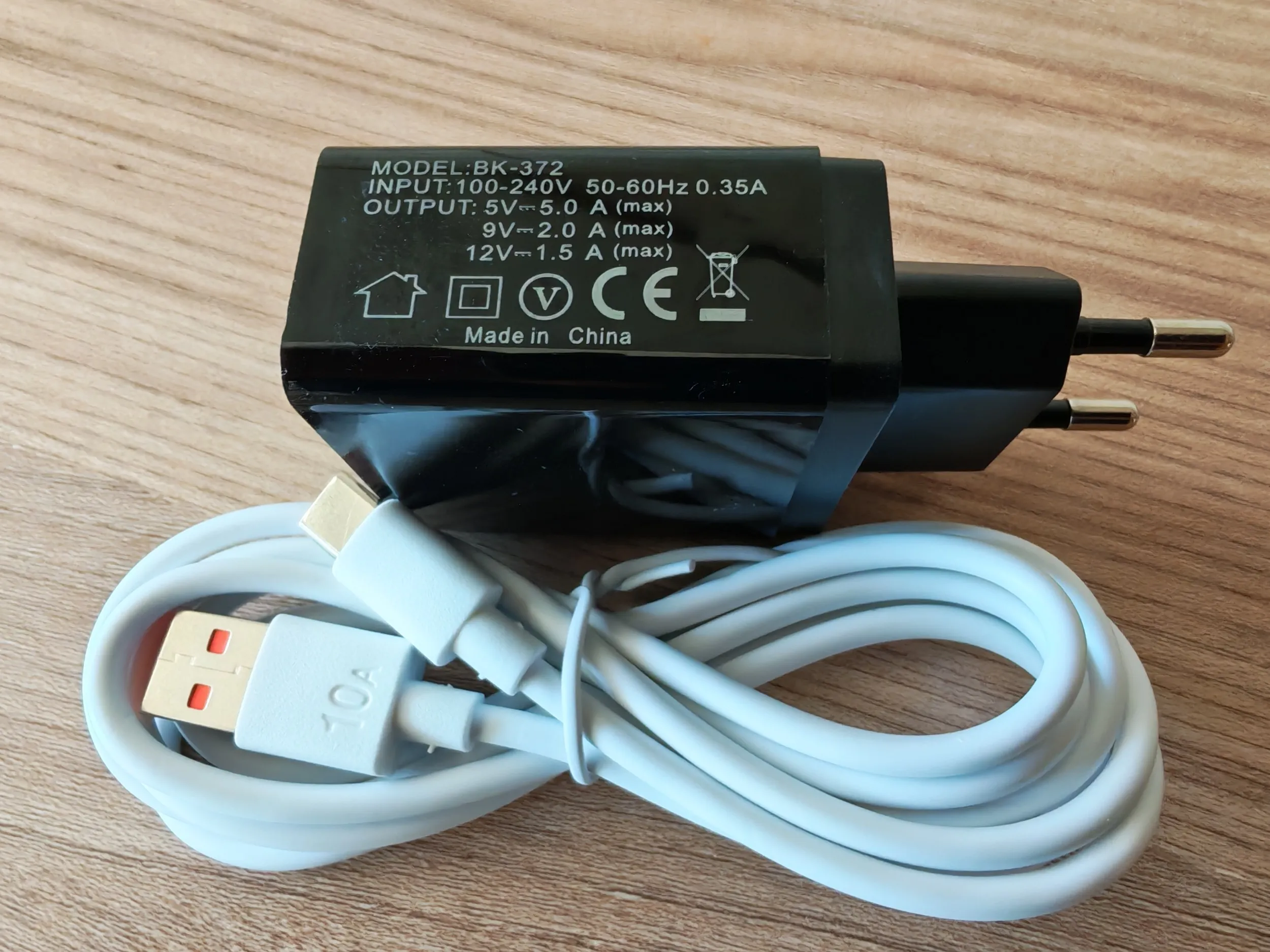punjač za mobitel quick charge 3.0 sa kablom c 1,50 m - slika 4