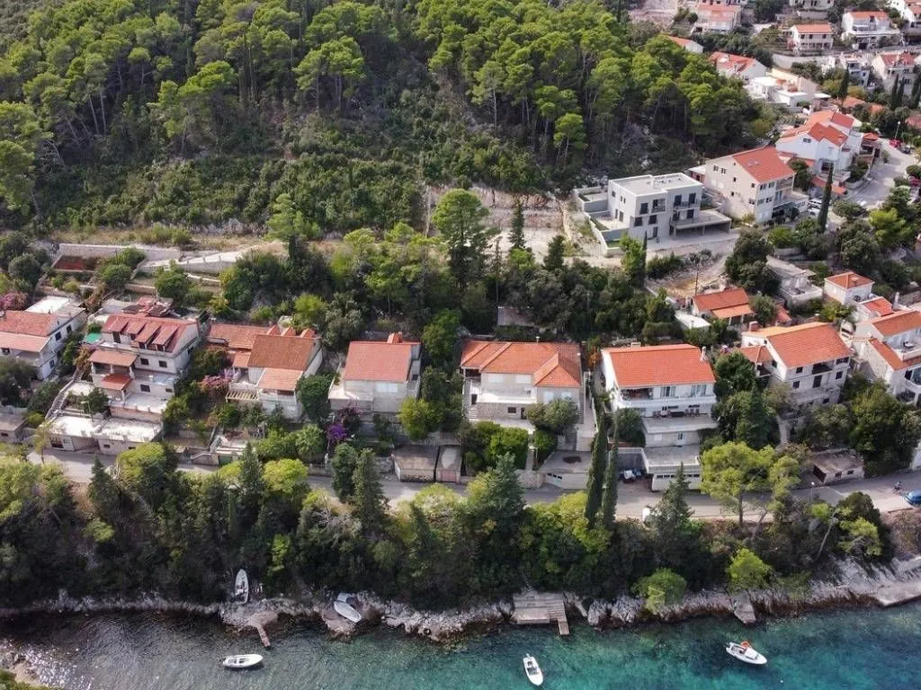 stan na prodaju - korčula - slika 11