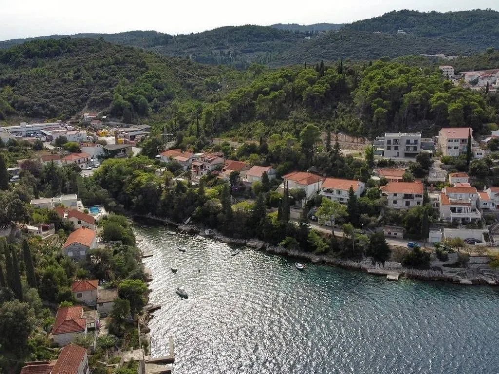 stan na prodaju - korčula - slika 13
