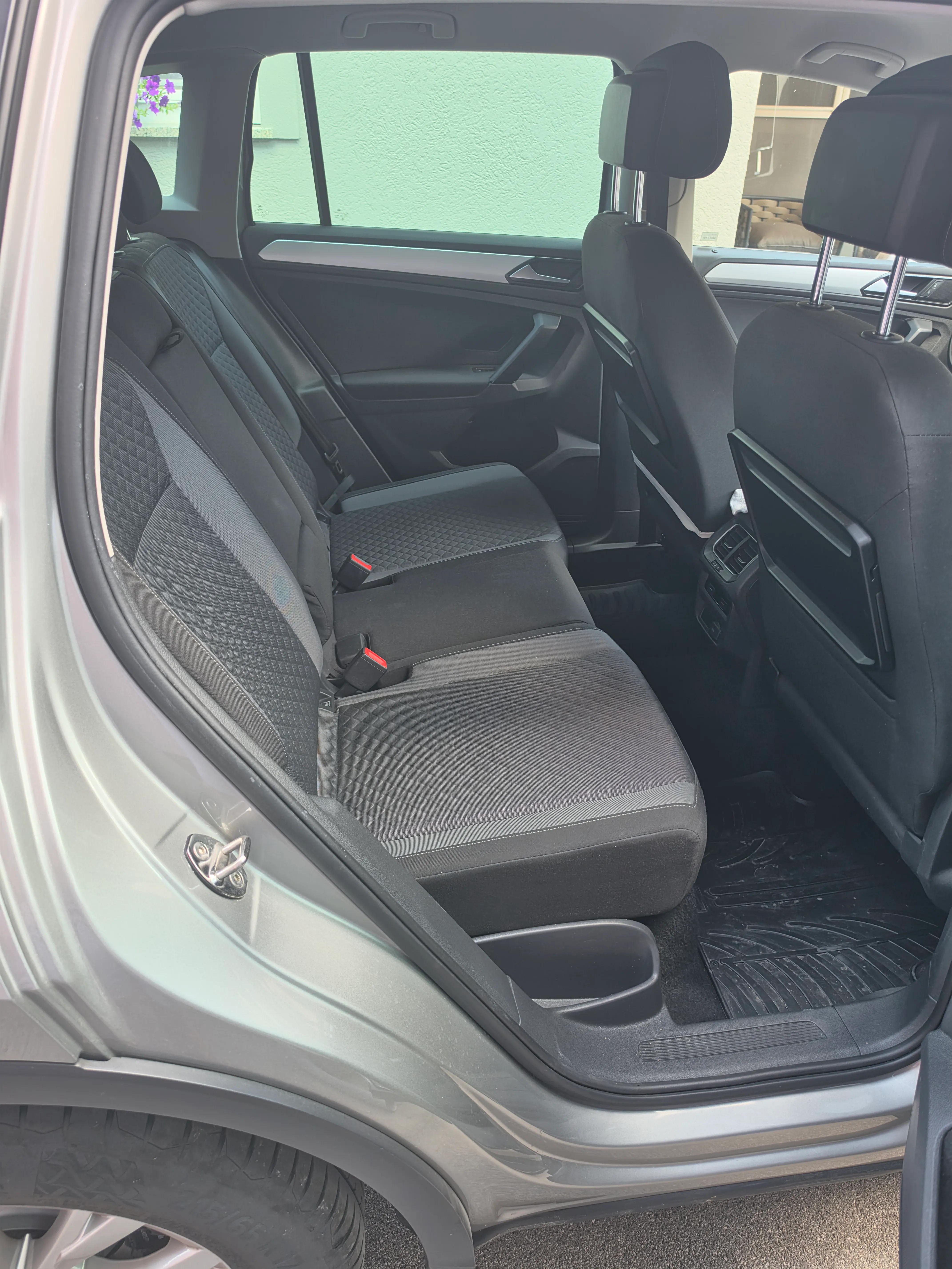 prodajem vw tigaun 2.0 tdi - slika 5