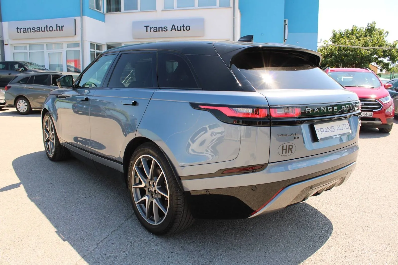 land rover range rover velar 2.0d 4wd r-dynamic - slika 7