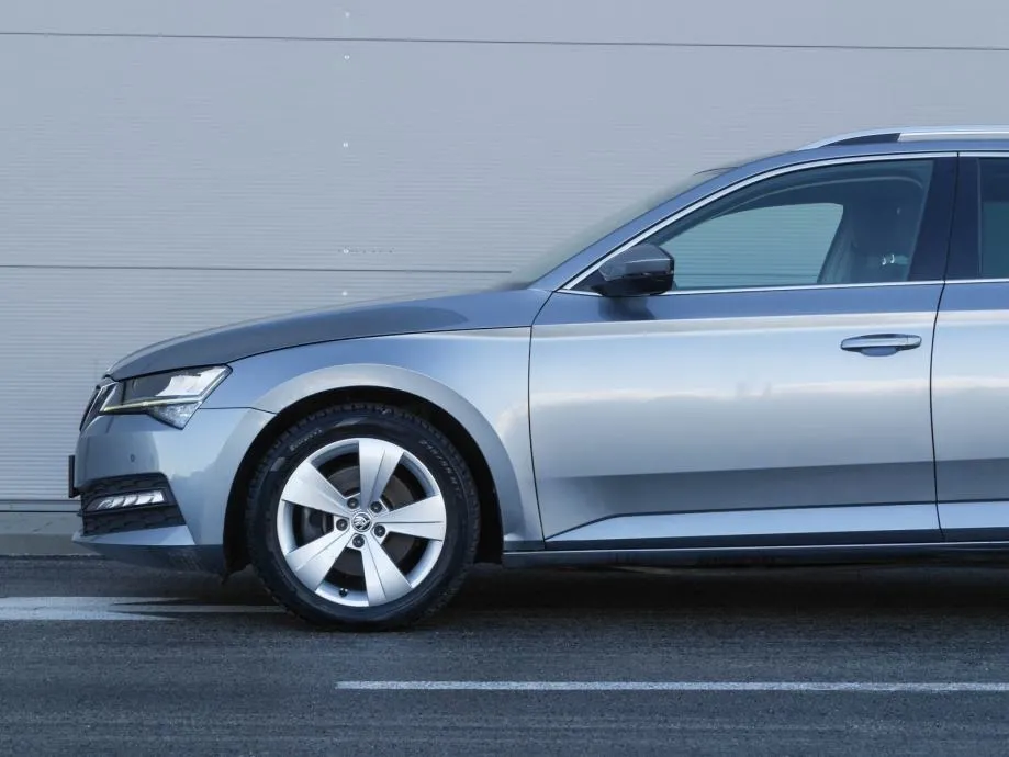 škoda superb combi 2,0 tdi dsg business |led |kam |kuka |jamstvo - slika 4