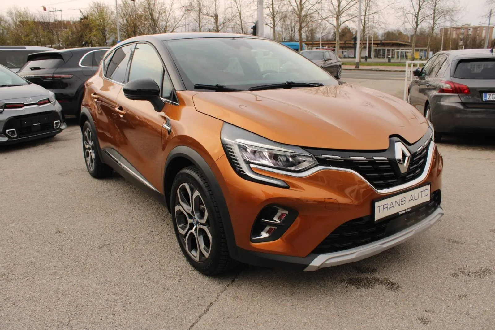 renault captur 1.6 e-tech intens automatik *led, navigacija* - slika 3